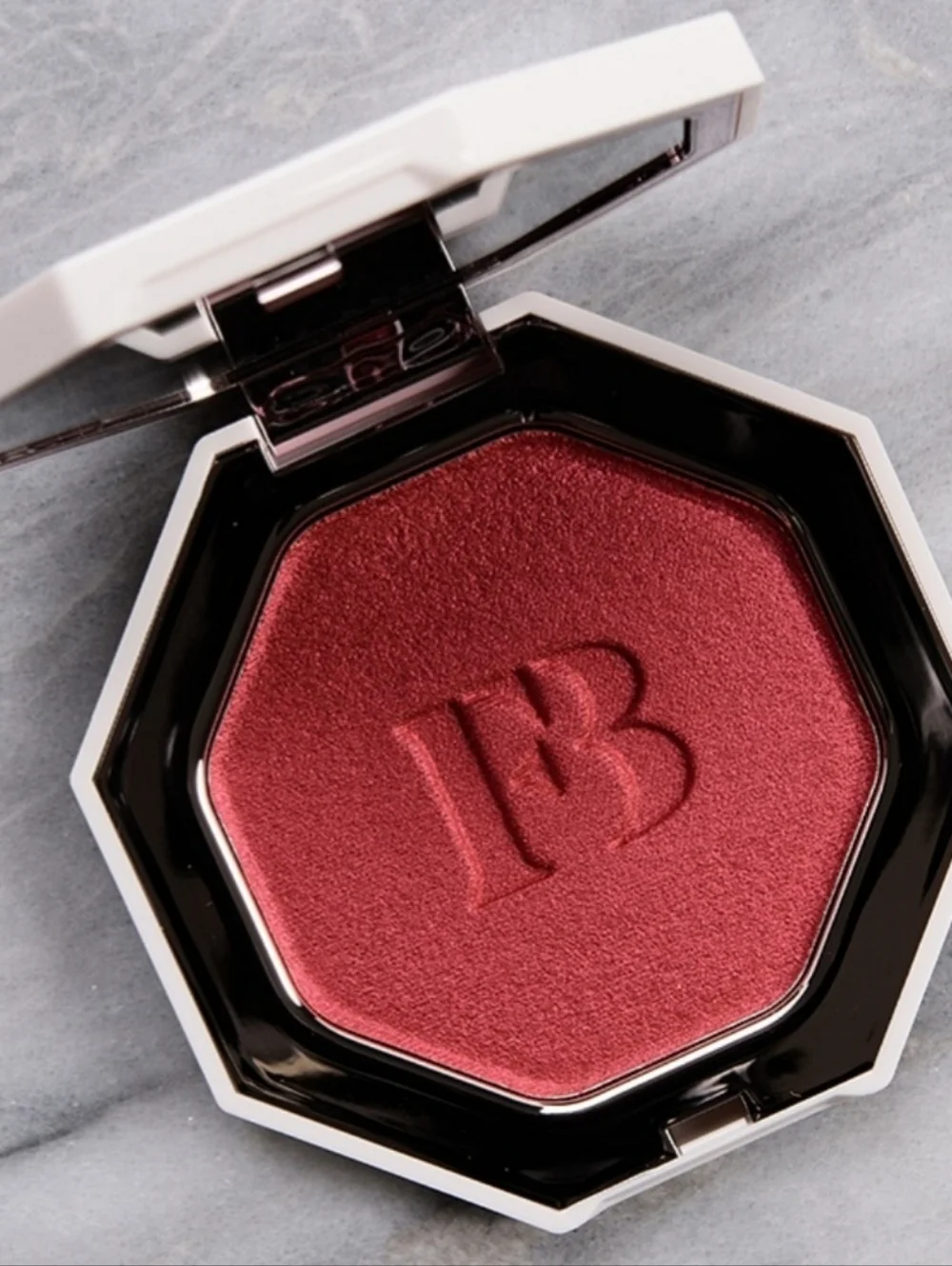 Fenty Beauty Killawatt FOIL Highlighter/Blush Ruby Richez (Metallic Cherry Red)